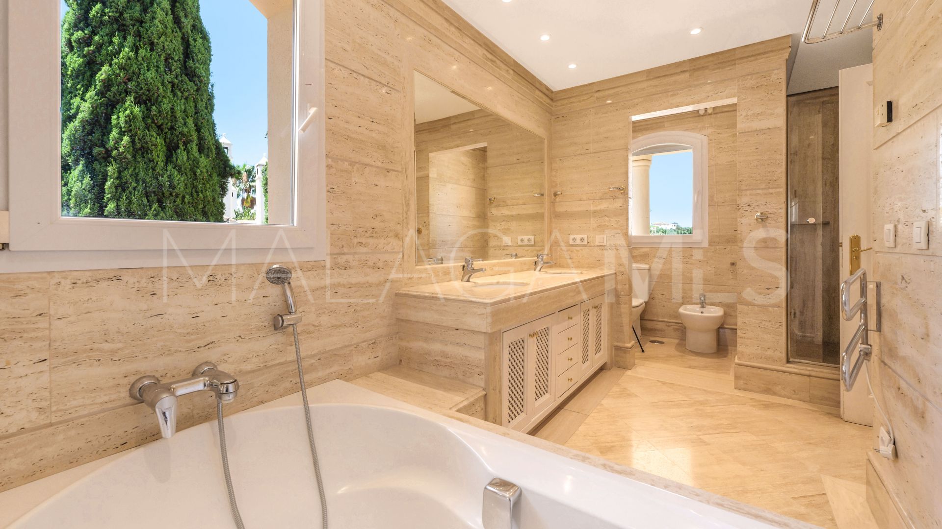 Appartement for sale in Las Alamandas