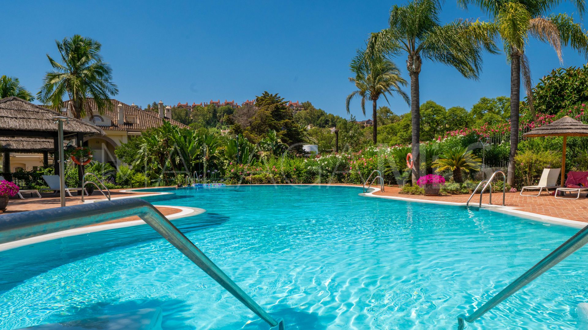 Appartement for sale in Las Alamandas