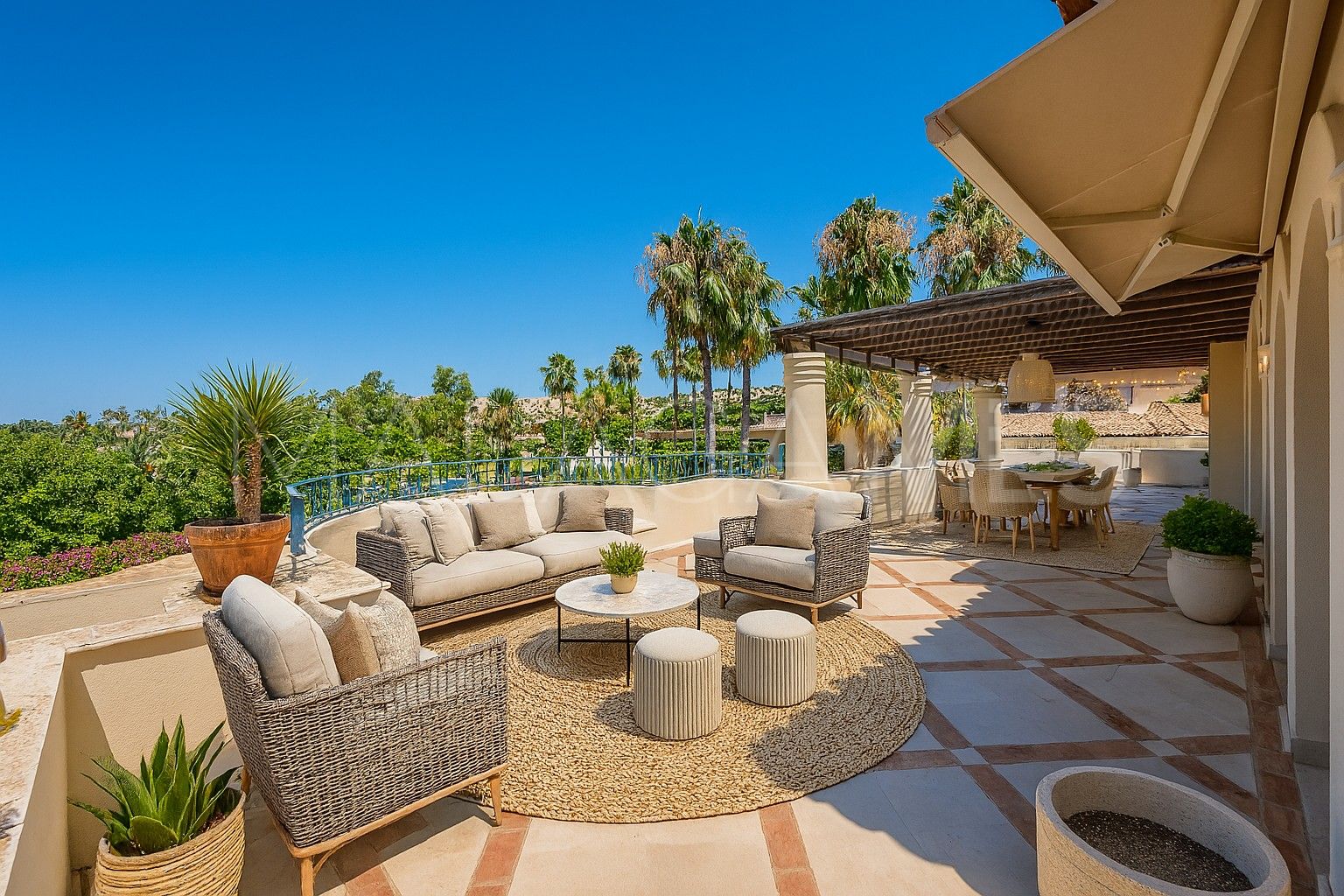 Lägenhet for sale in Las Alamandas