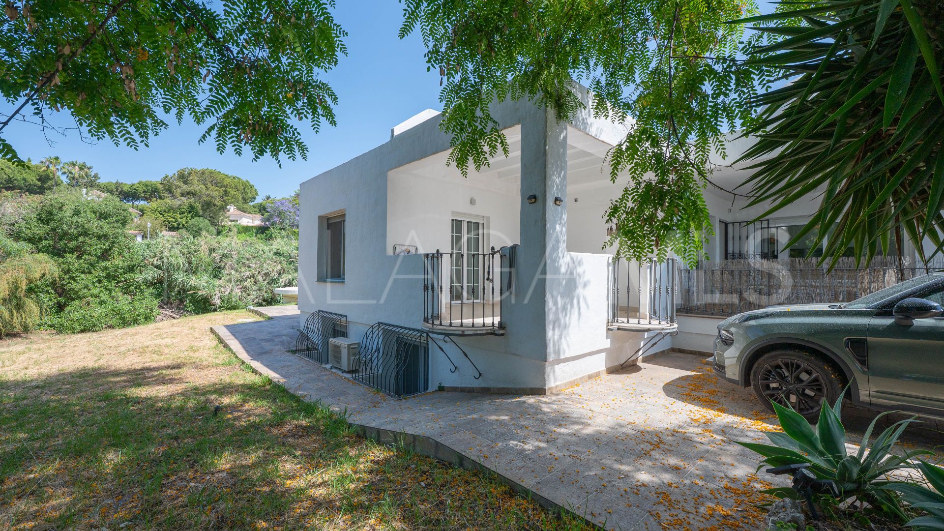 Villa for sale in Marbella Ost