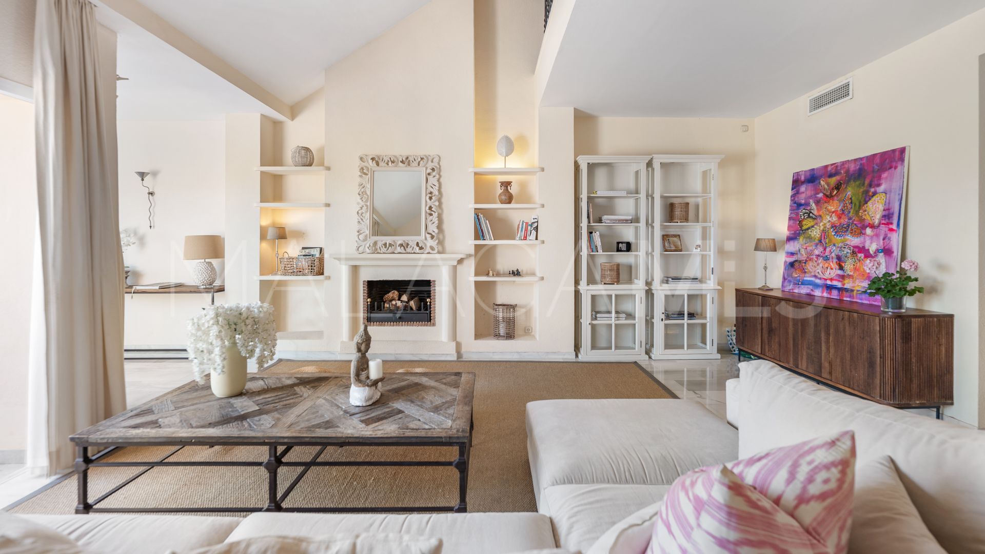 Zweistöckiges penthouse for sale in Country Club Las Brisas