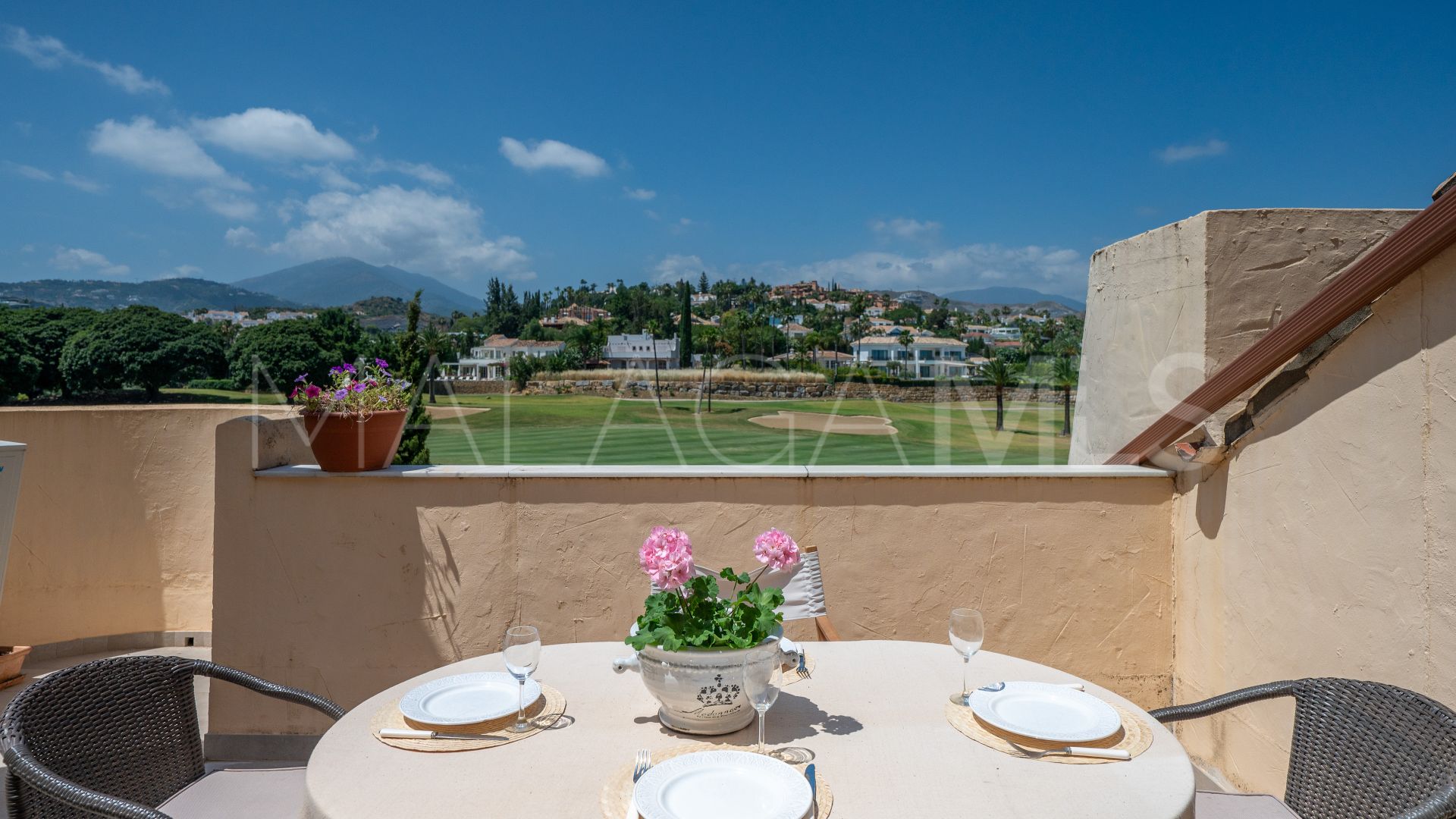 Zweistöckiges penthouse for sale in Country Club Las Brisas