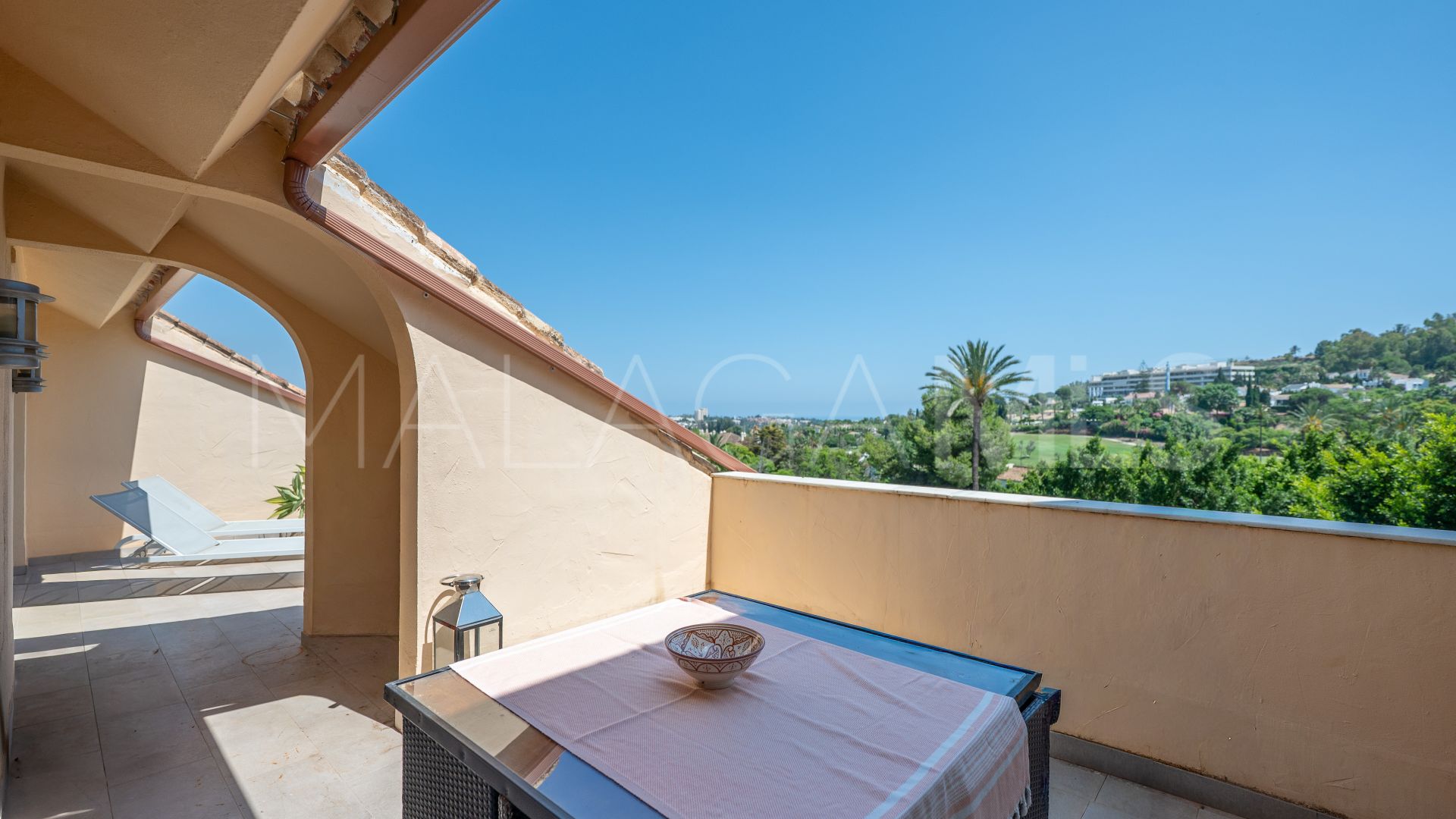 Zweistöckiges penthouse for sale in Country Club Las Brisas
