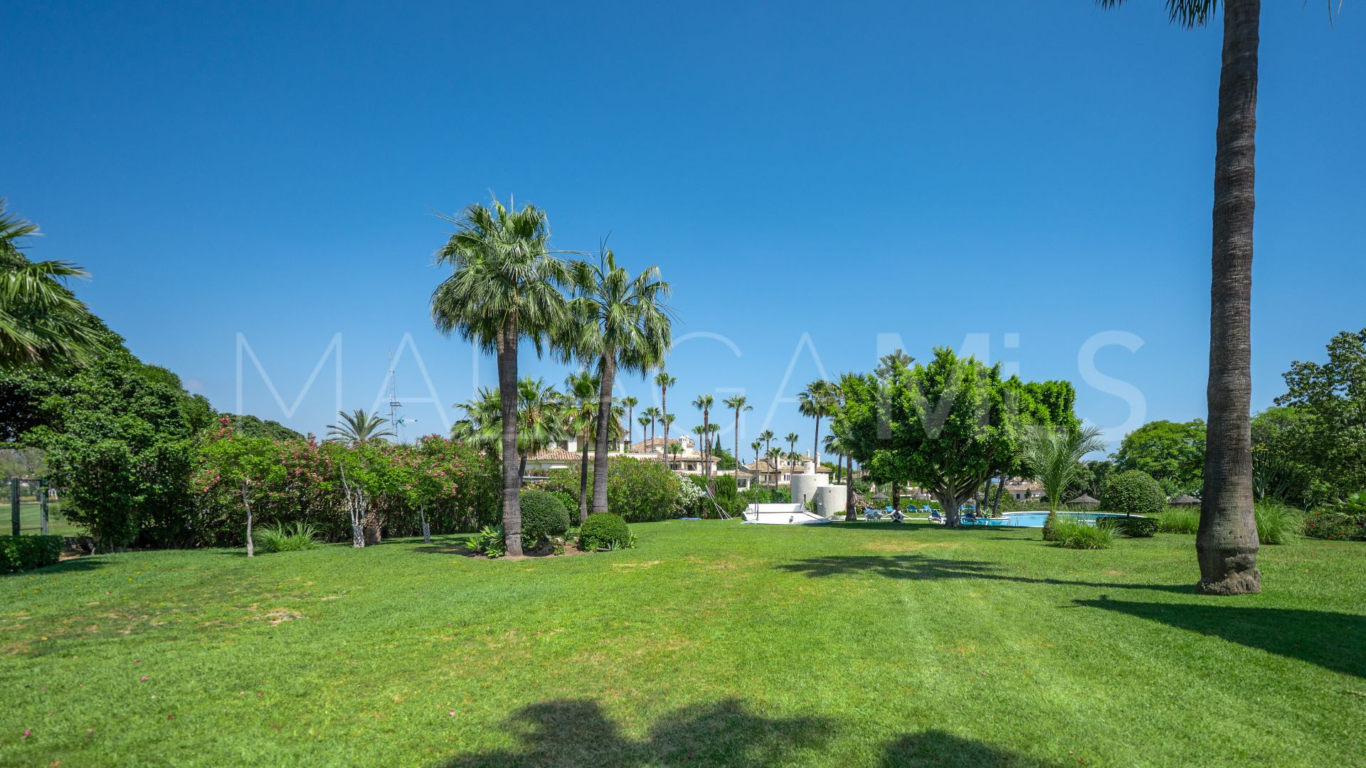Zweistöckiges penthouse for sale in Country Club Las Brisas