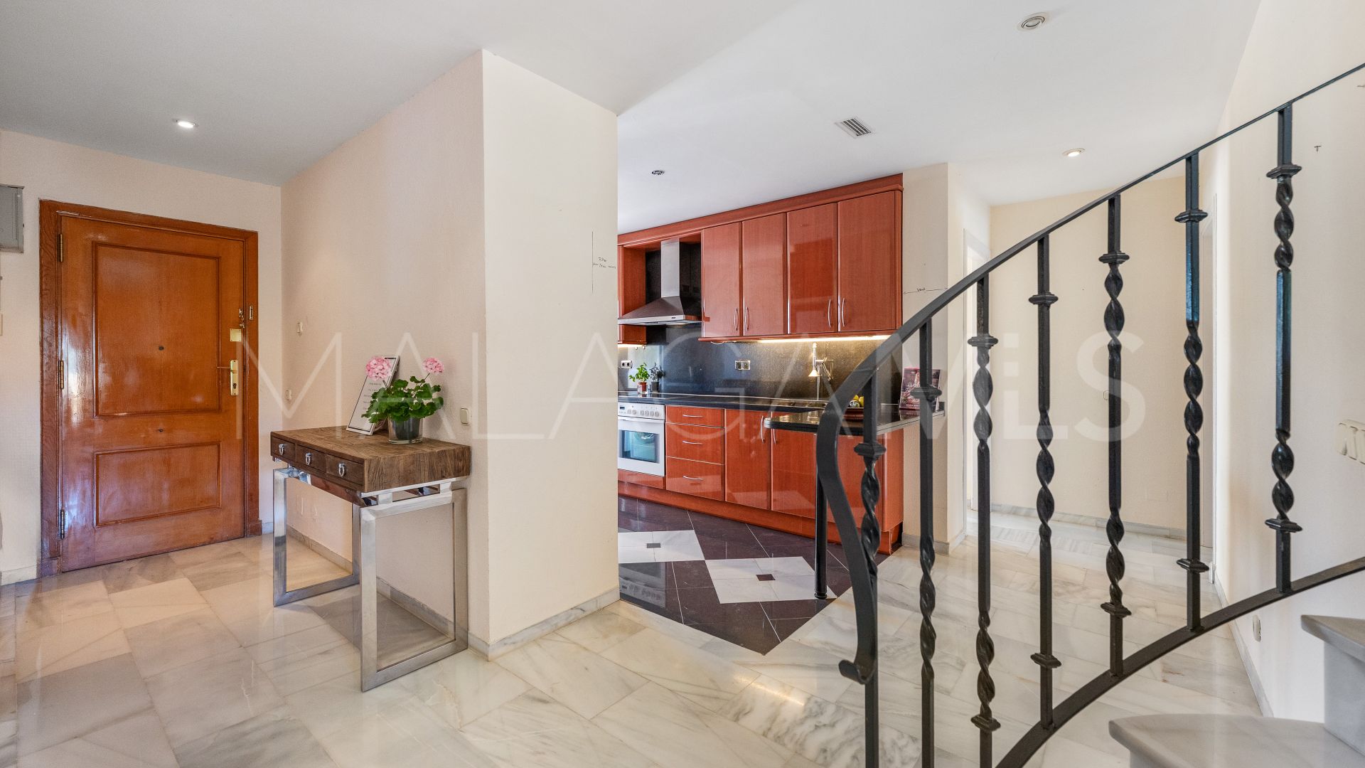 Zweistöckiges penthouse for sale in Country Club Las Brisas