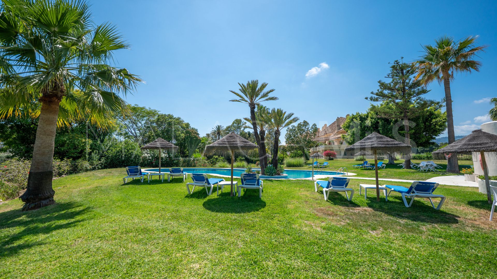 Zweistöckiges penthouse for sale in Country Club Las Brisas