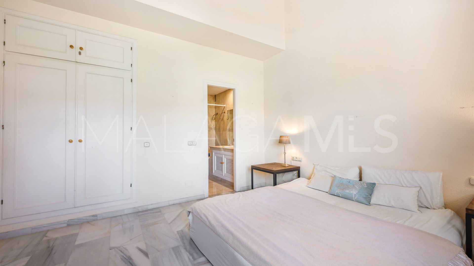 Zweistöckiges penthouse for sale in Country Club Las Brisas