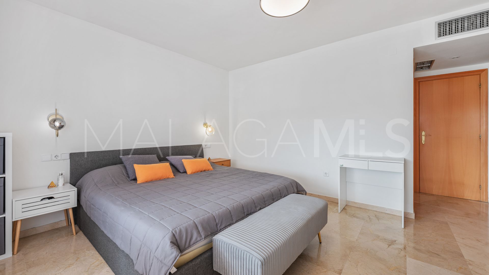 Lägenhet for sale in Marbella City