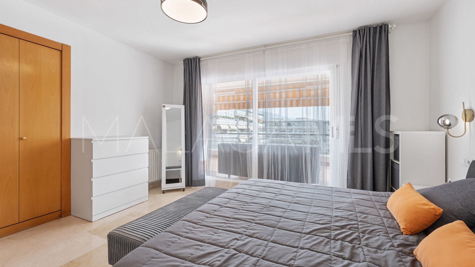 Lägenhet for sale in Marbella City