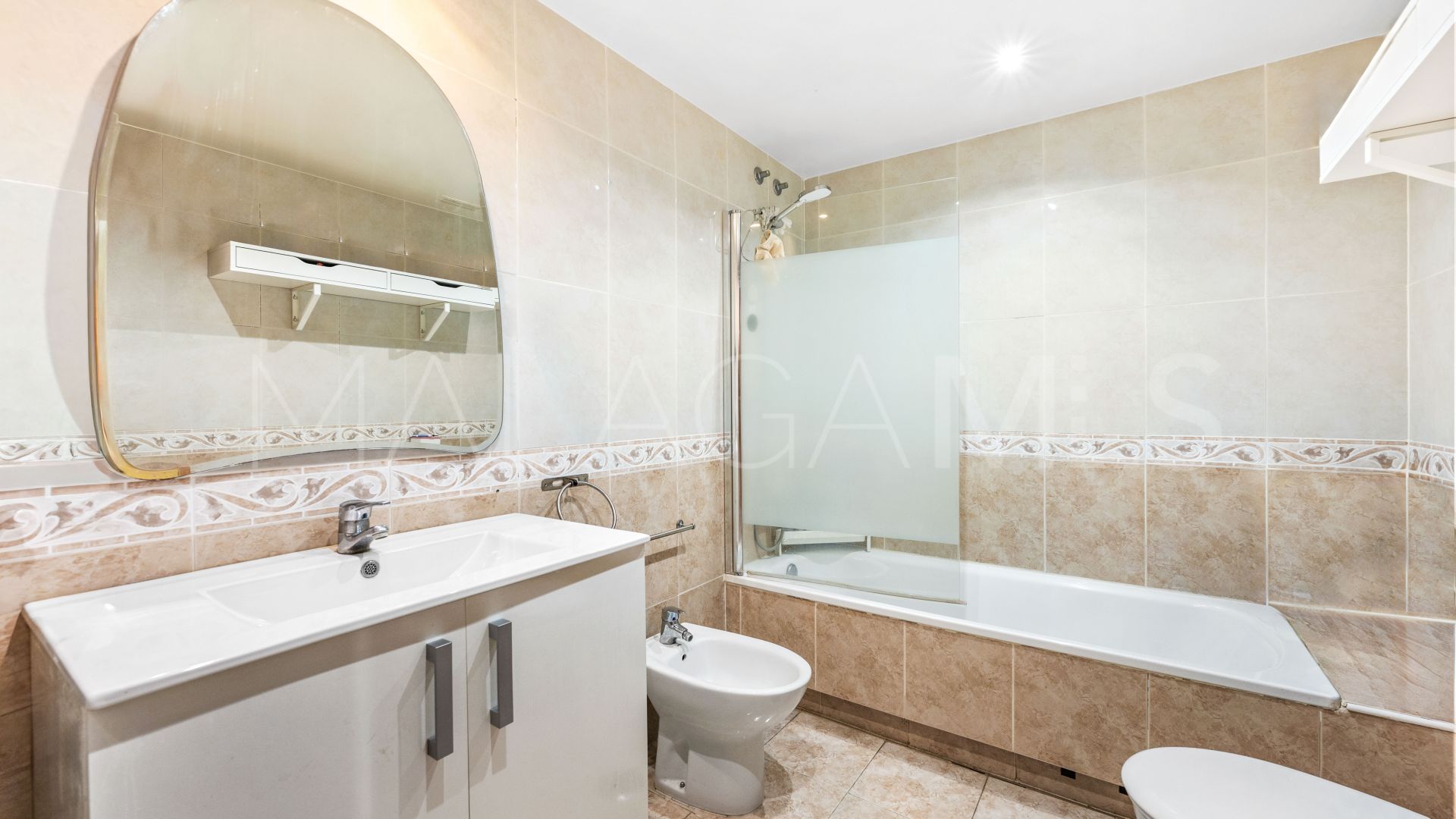 Lägenhet for sale in Marbella City