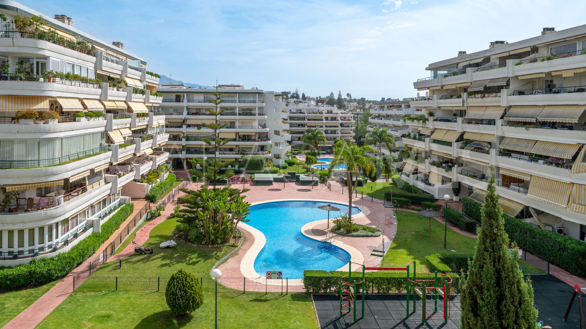 Lägenhet for sale in Marbella City