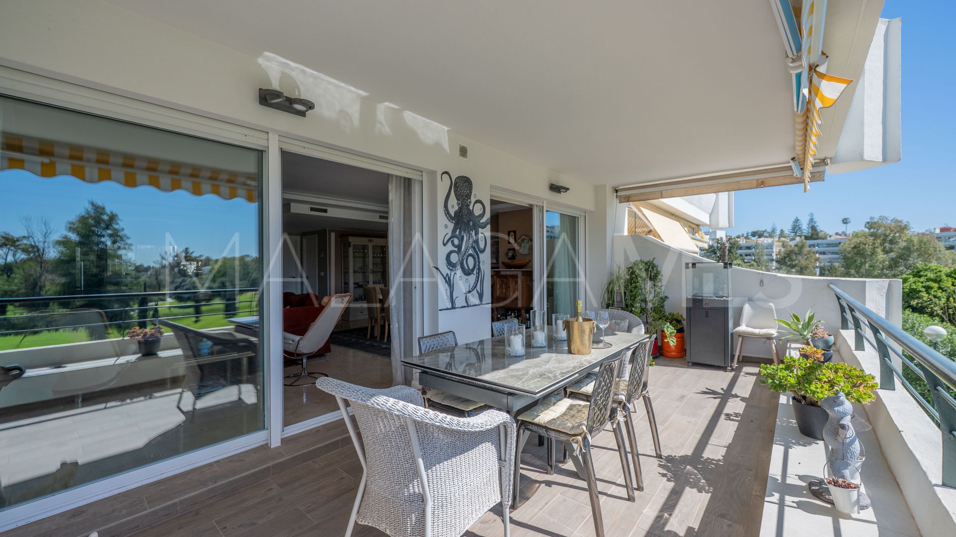 Lägenhet for sale in Campos de Guadalmina