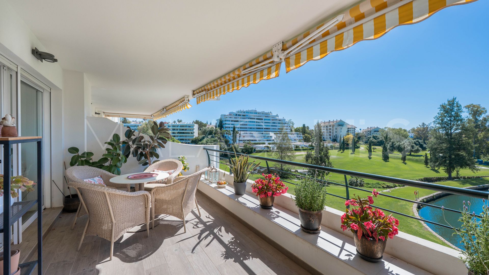 Lägenhet for sale in Campos de Guadalmina