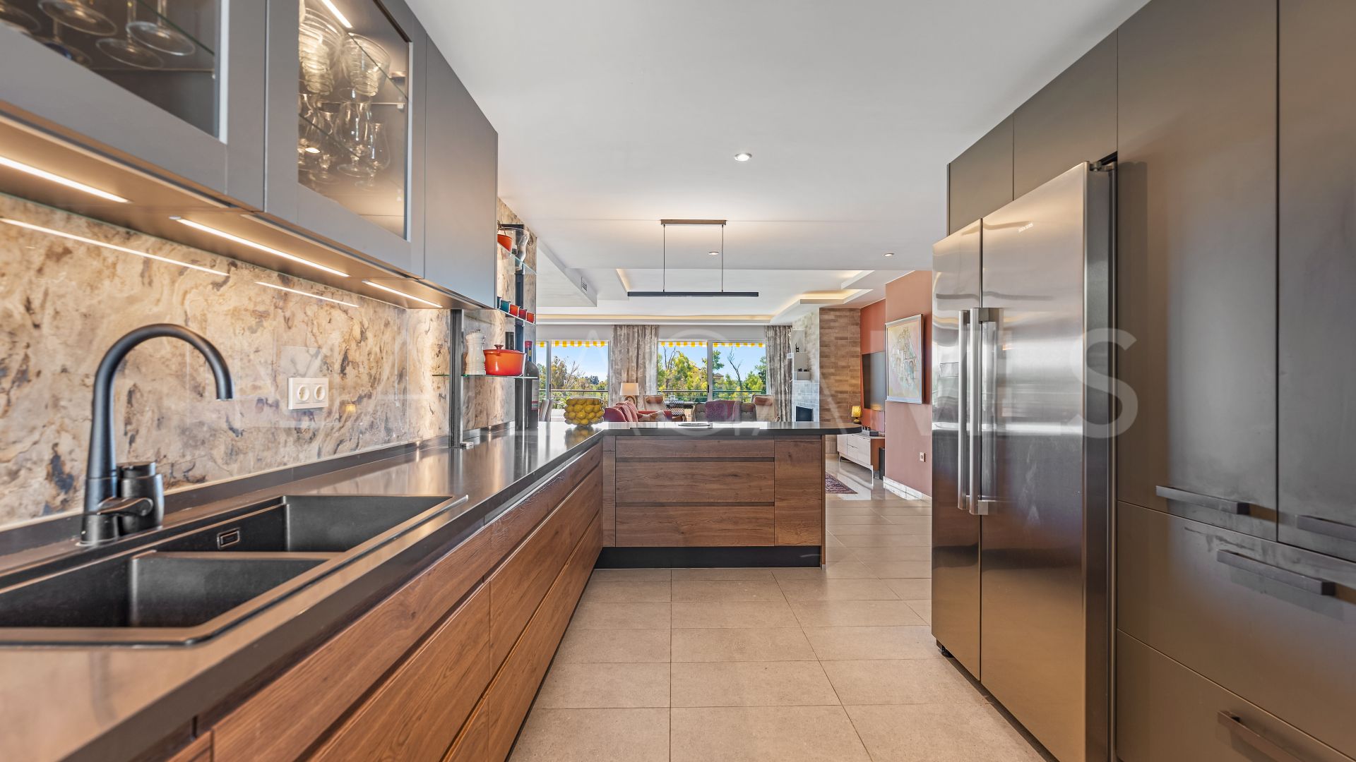 Lägenhet for sale in Campos de Guadalmina