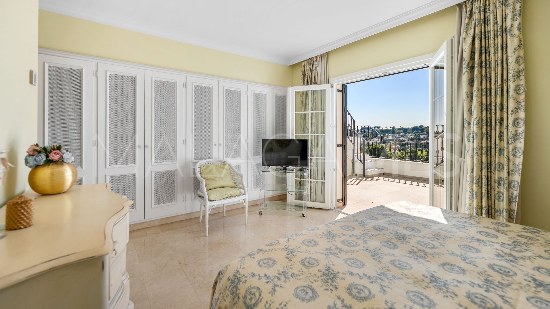 Buy adosado in Aloha Pueblo