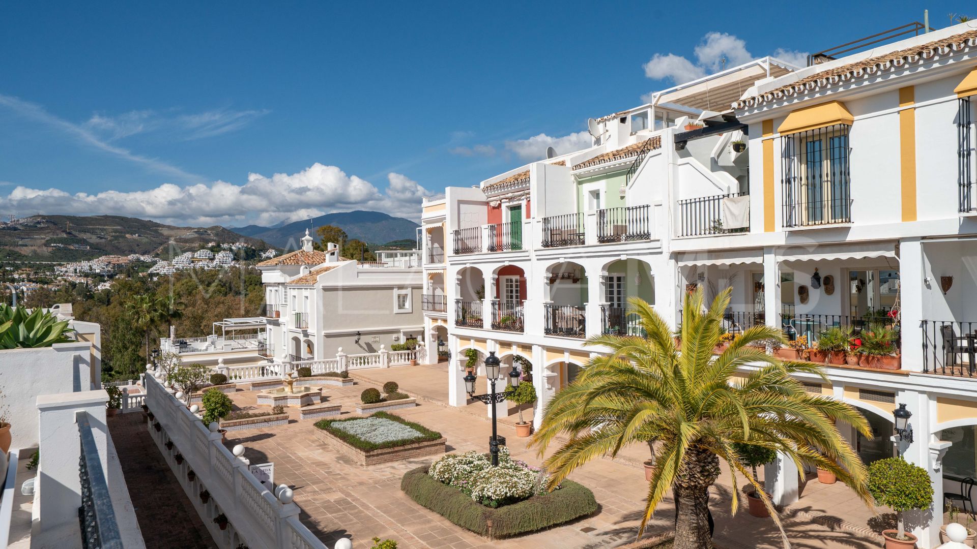 Buy adosado in Aloha Pueblo