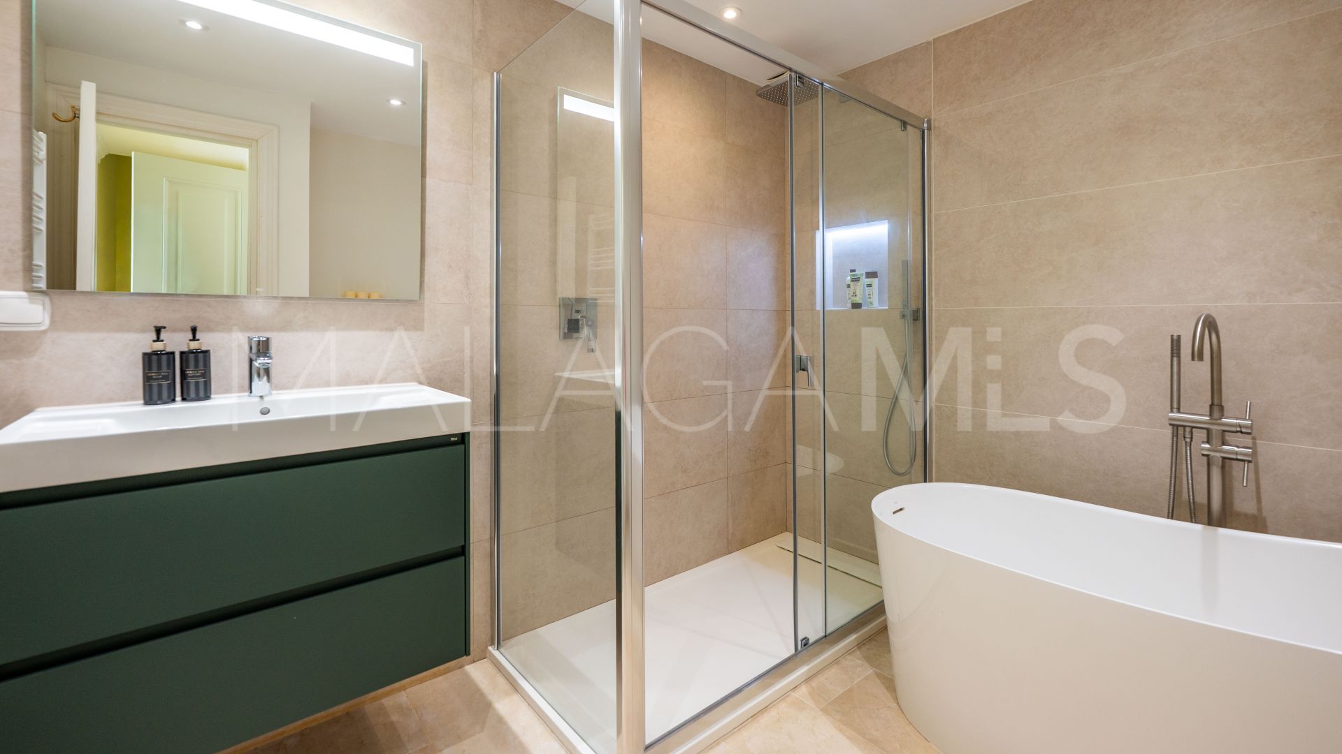 Buy adosado in Aloha Pueblo