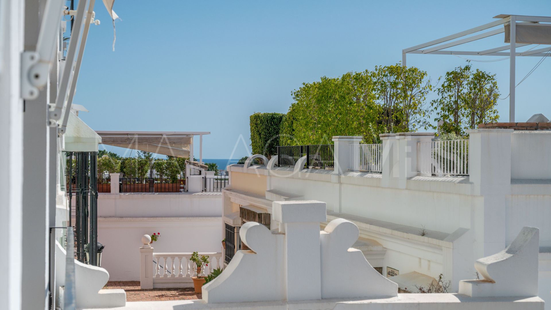 Buy adosado in Aloha Pueblo