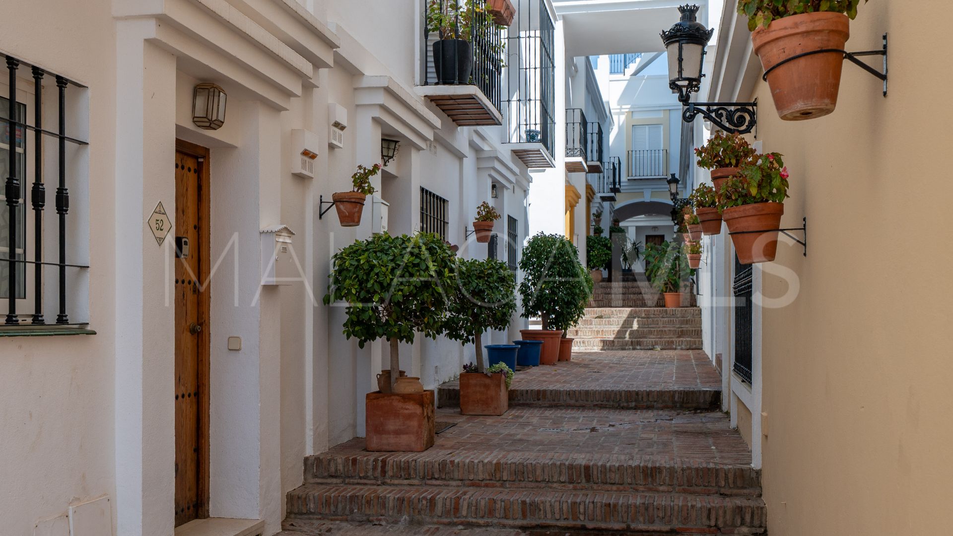 Buy adosado in Aloha Pueblo