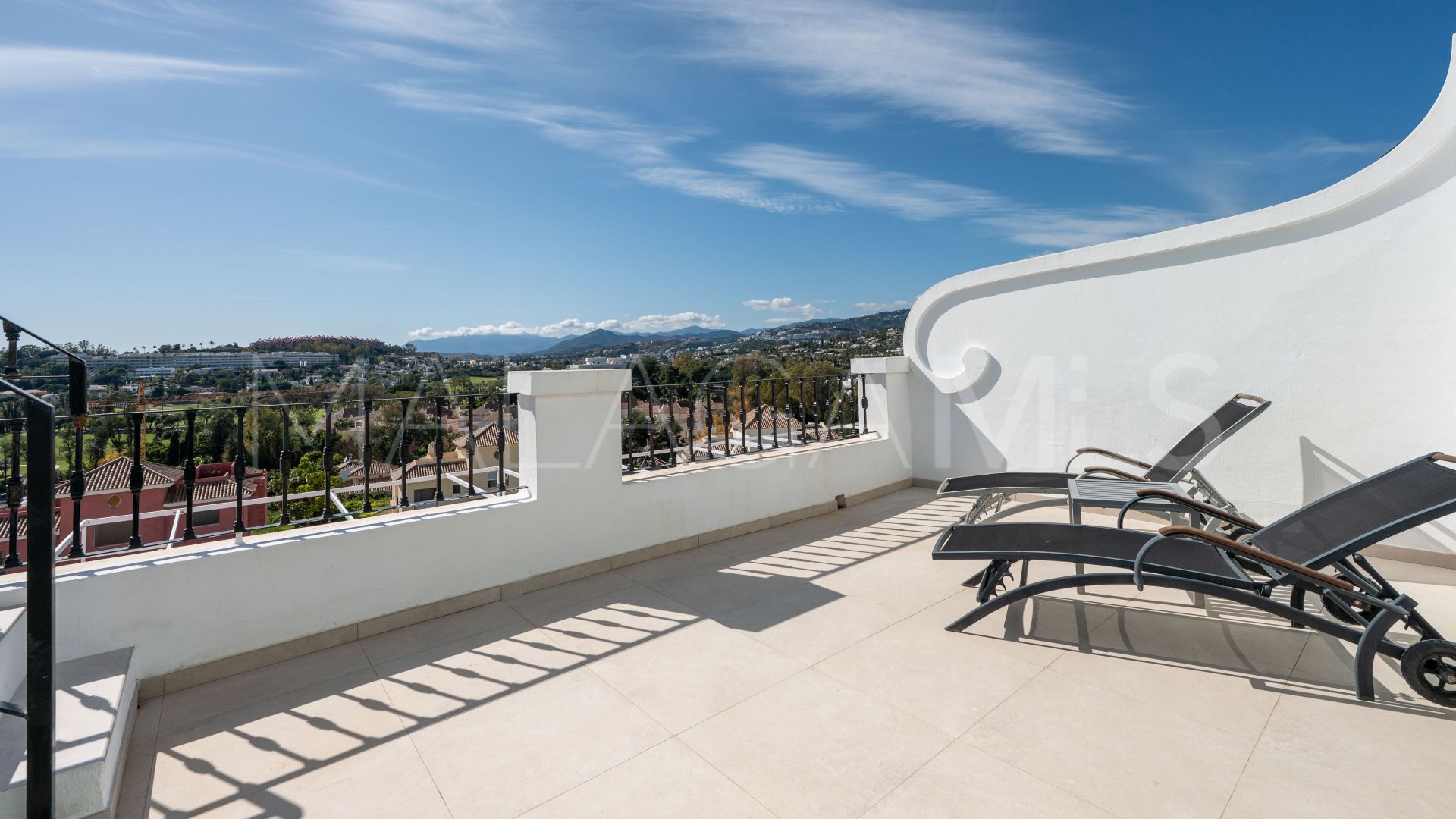 Buy adosado in Aloha Pueblo