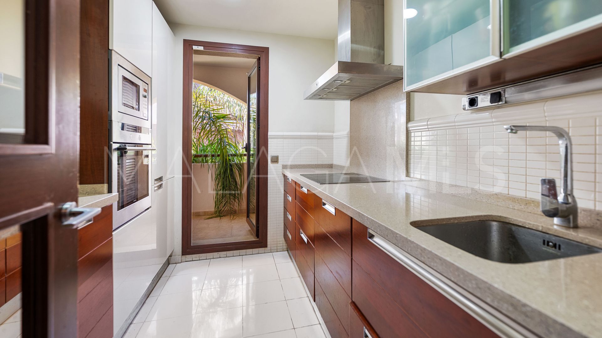 Lägenhet for sale in Nueva Andalucia