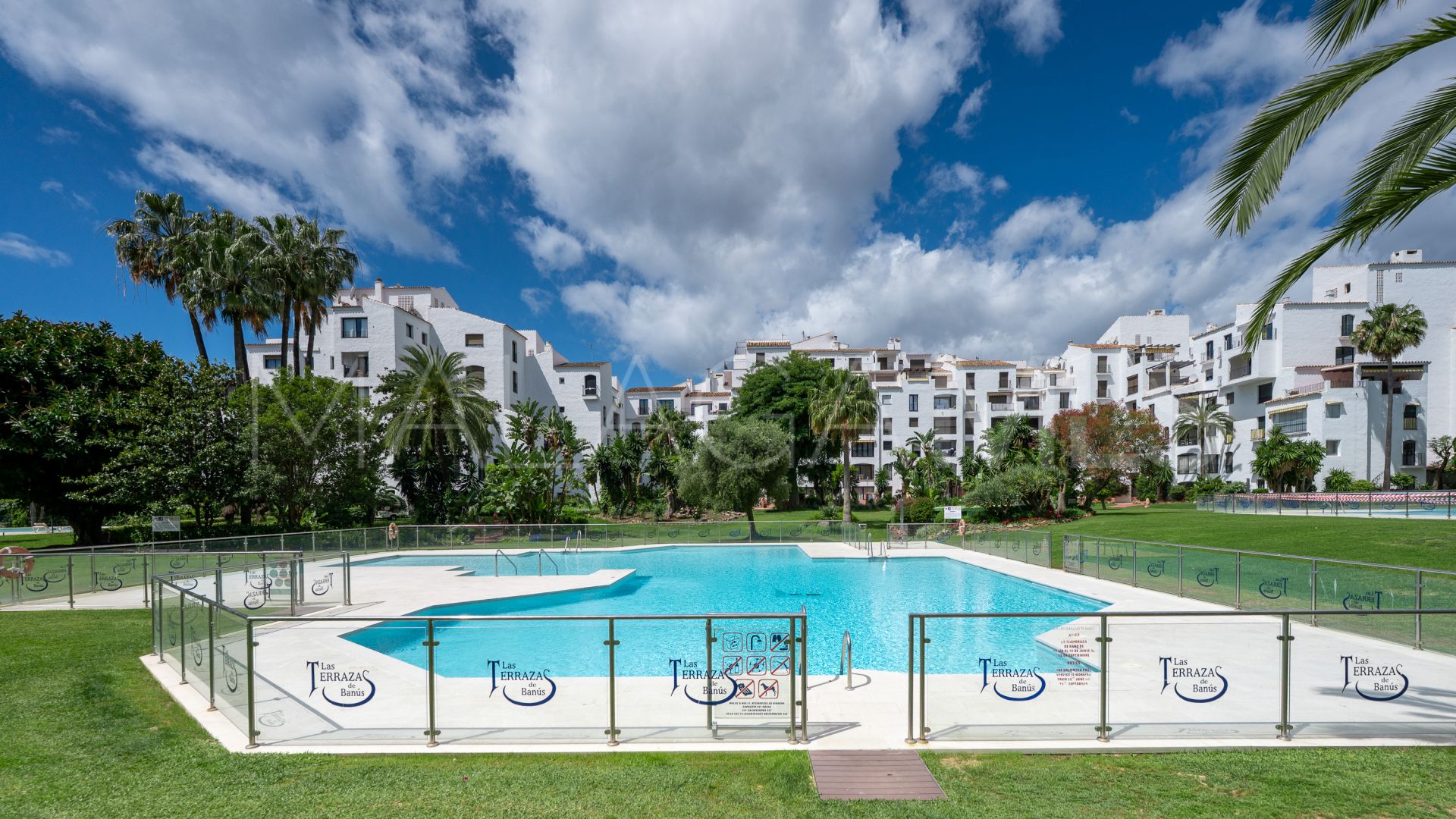 Wohnung for sale in Marbella - Puerto Banus