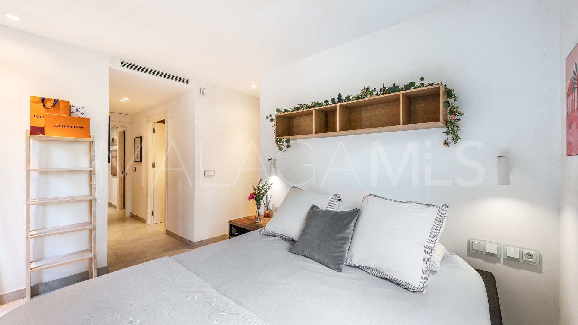 Wohnung for sale in Marbella - Puerto Banus