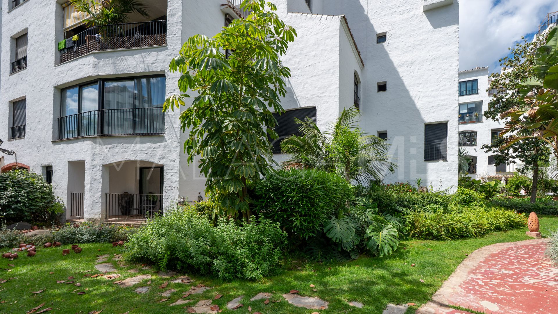 Wohnung for sale in Marbella - Puerto Banus
