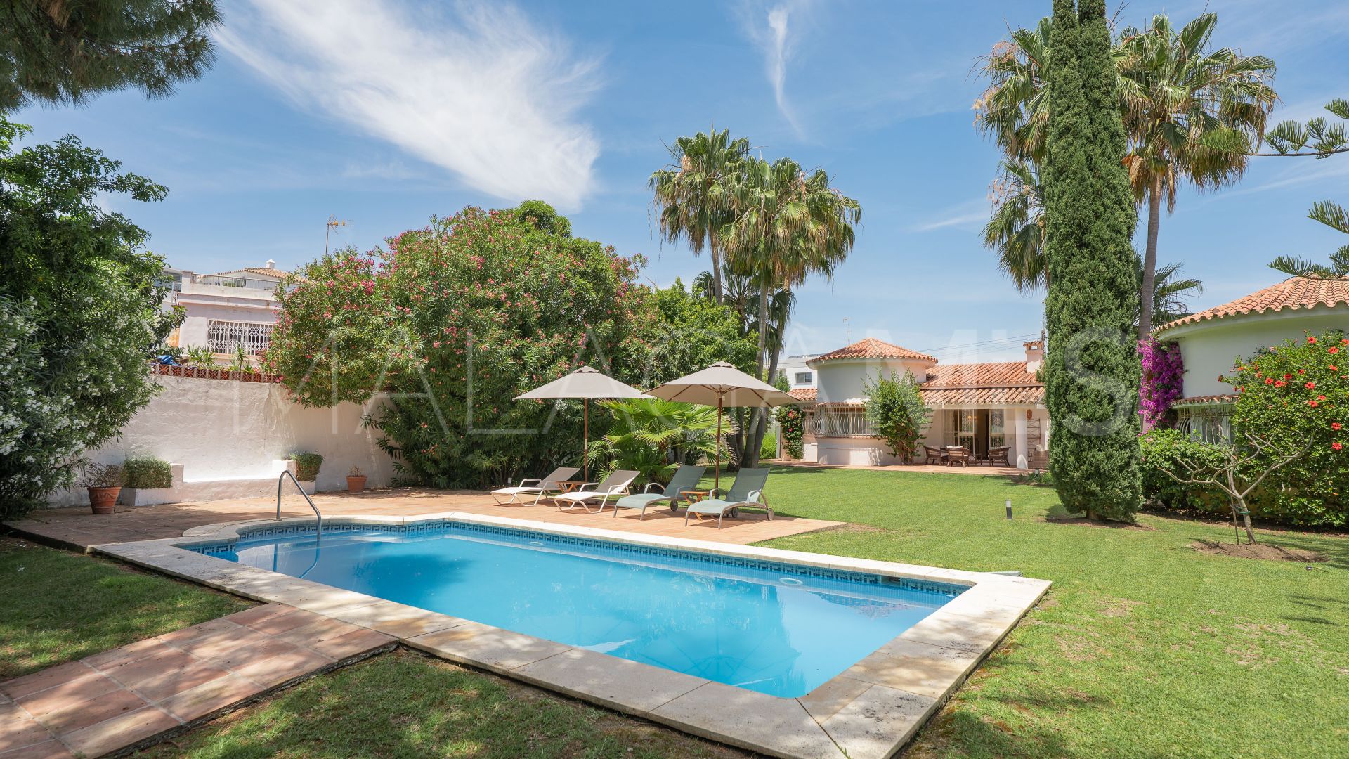 Villa for sale in San Pedro Playa