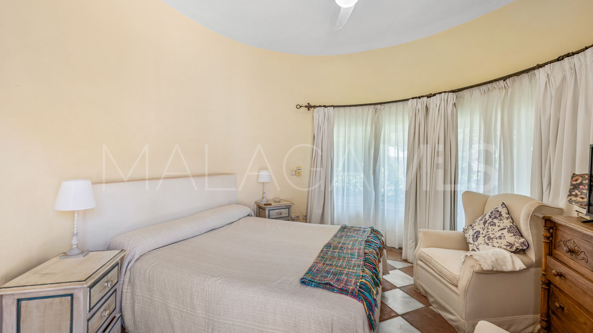Villa for sale in San Pedro Playa