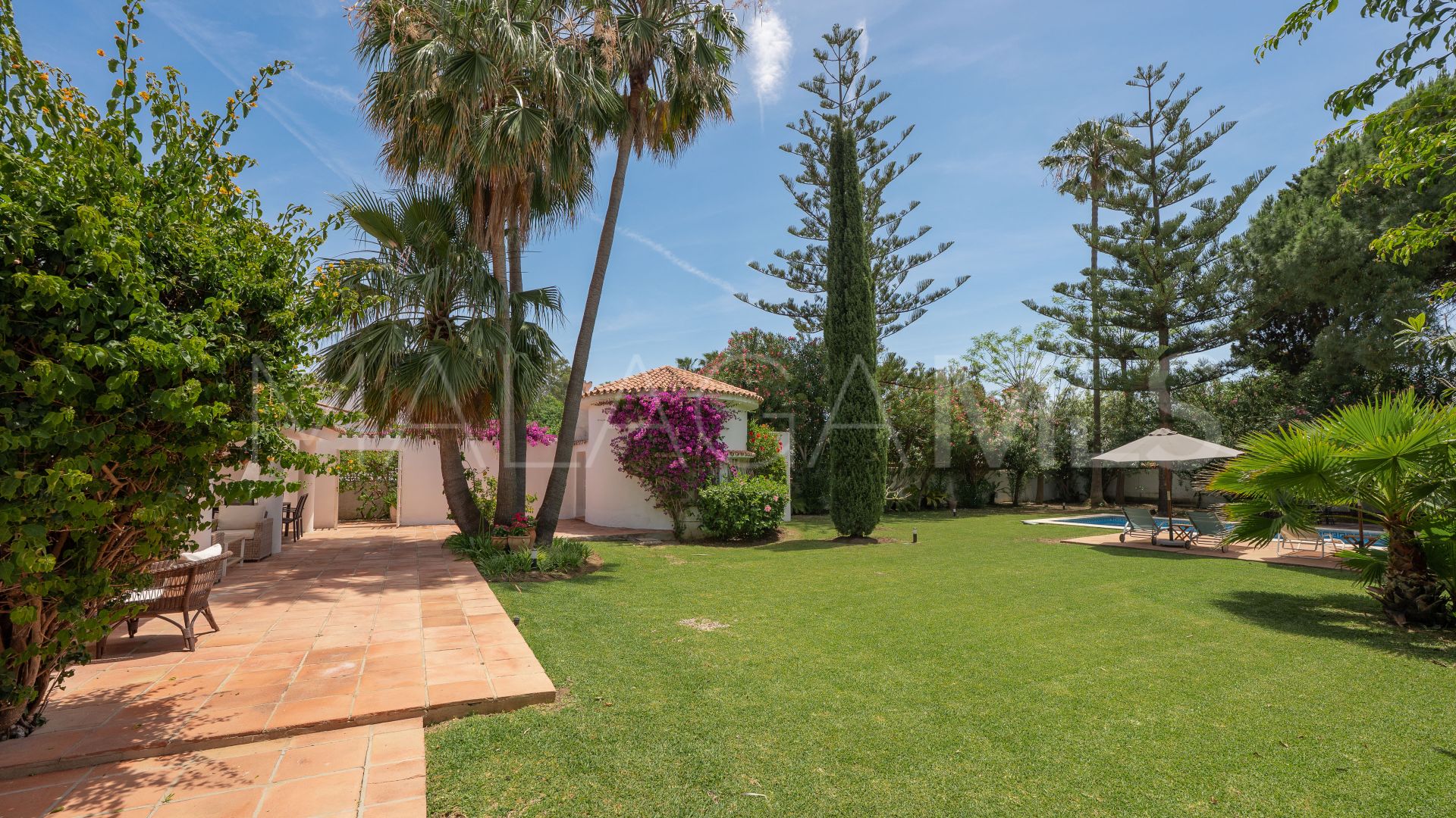 Villa for sale in San Pedro Playa