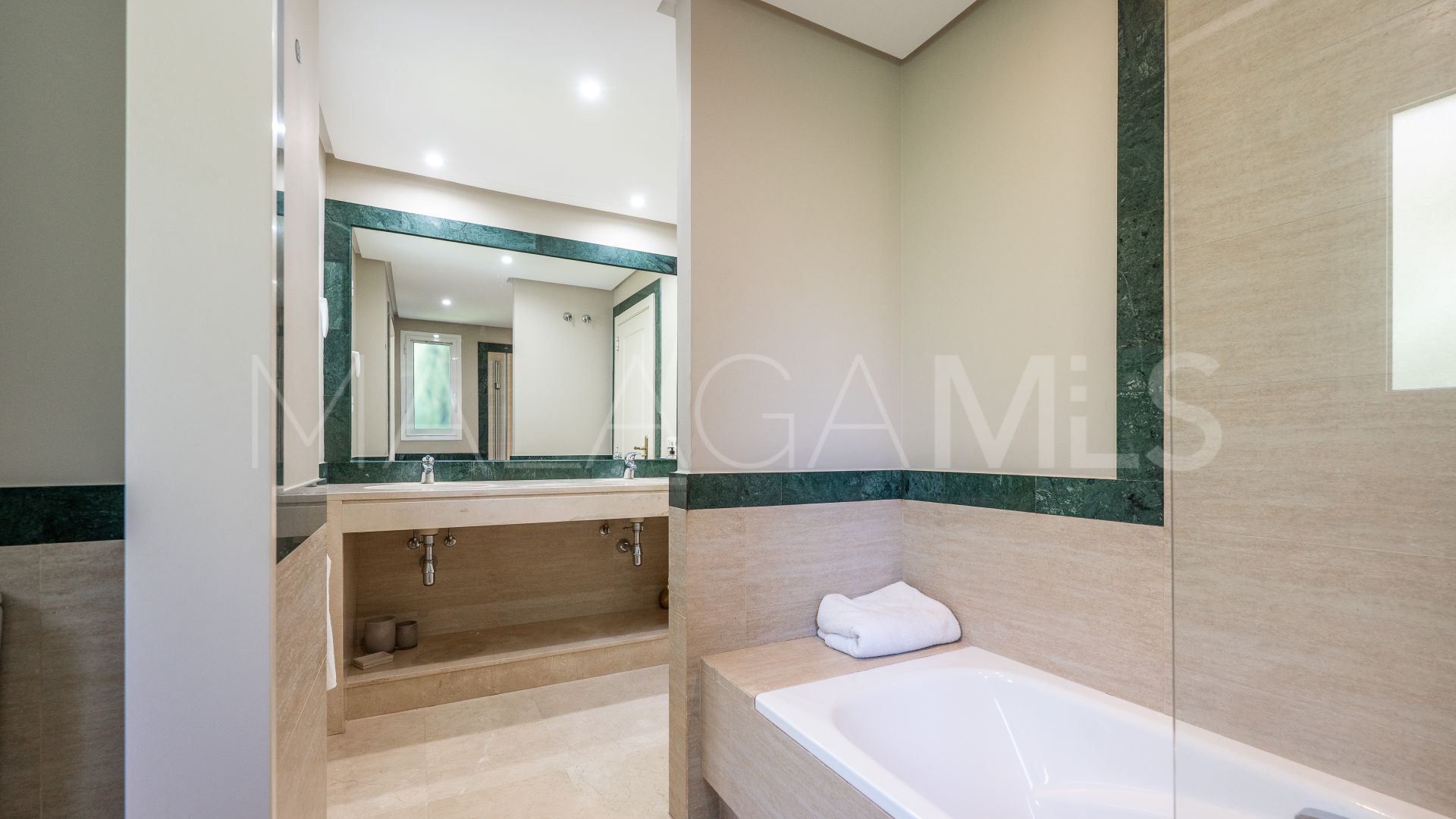 Lägenhet for sale in Altos de La Quinta