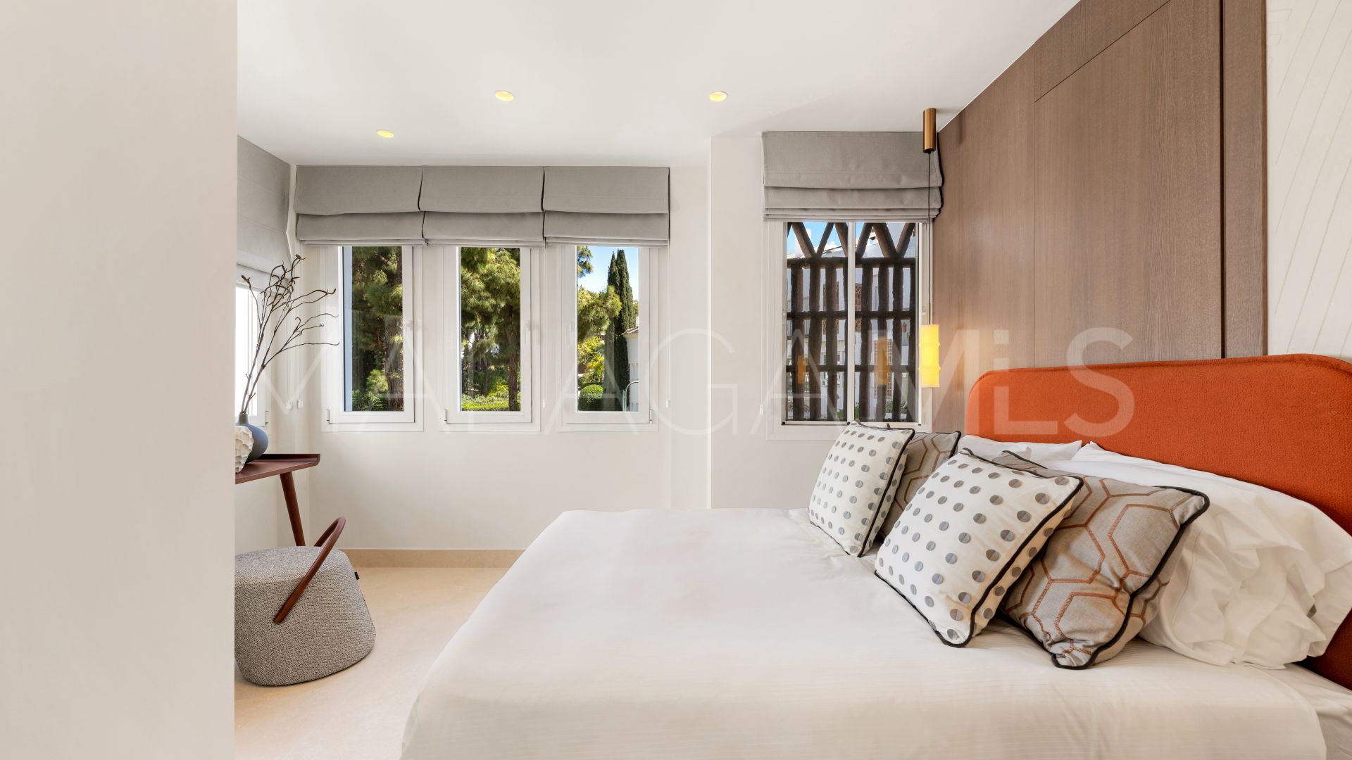 Buy Los Monteros Palm Beach apartment with 3 bedrooms