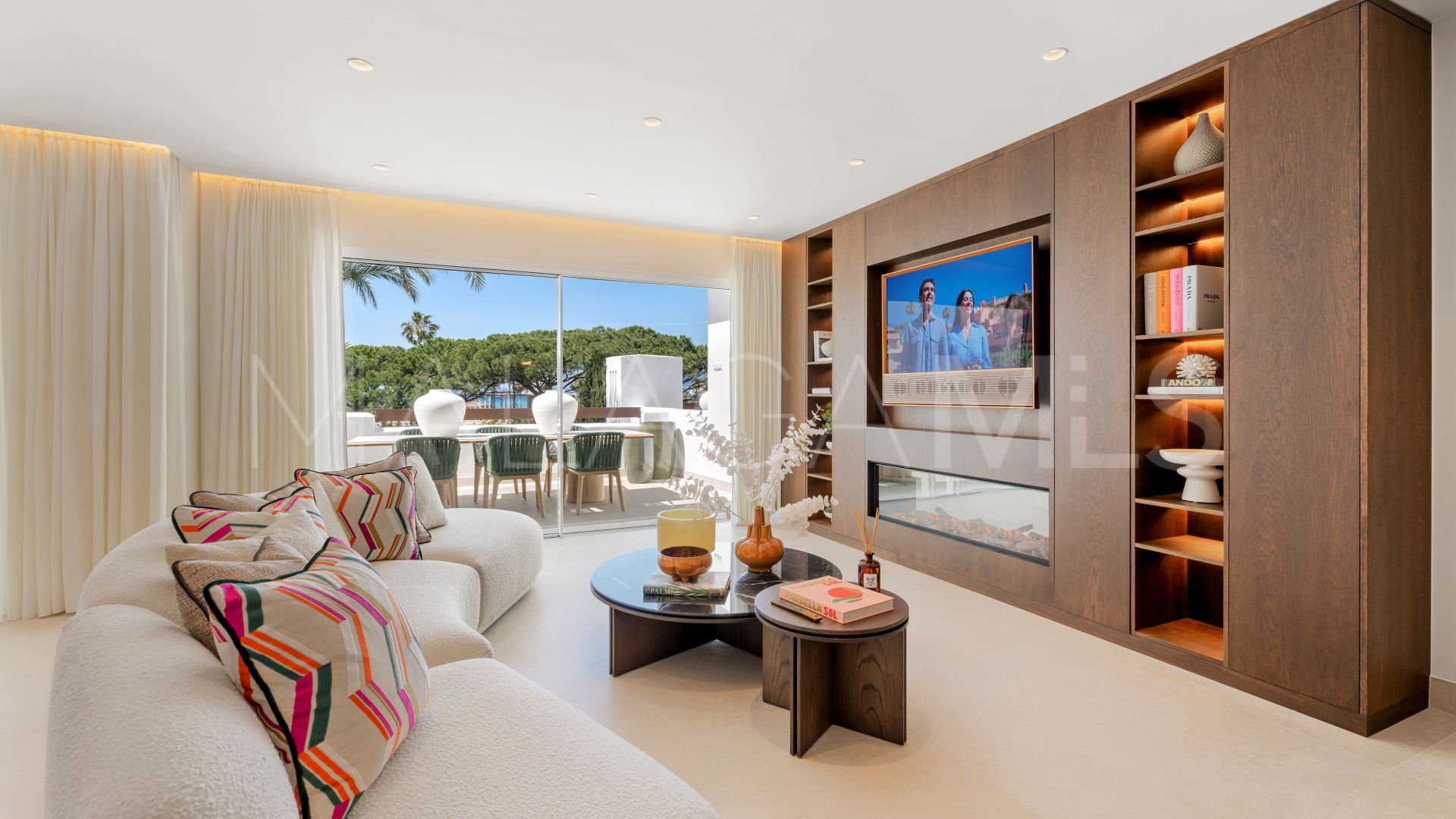 Buy Los Monteros Palm Beach apartment with 3 bedrooms