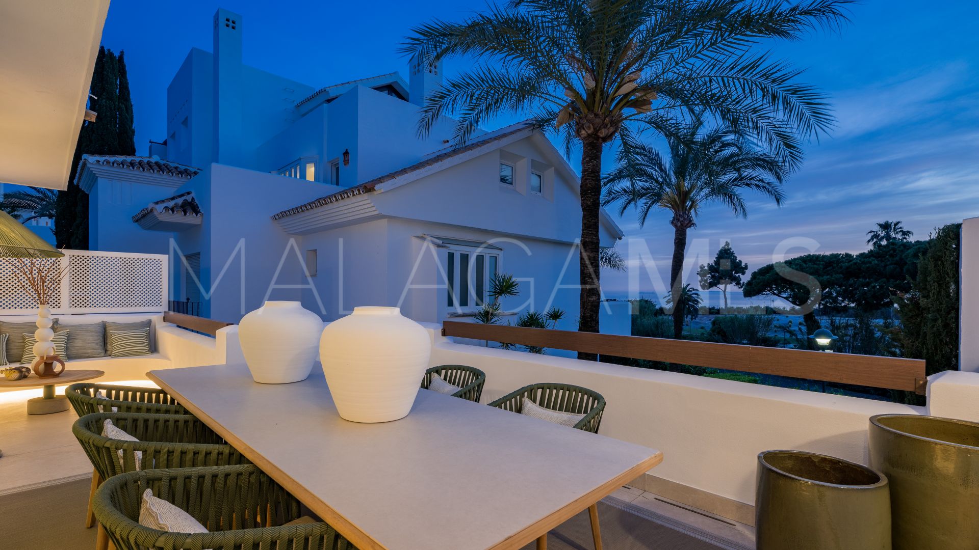 Buy Los Monteros Palm Beach apartment with 3 bedrooms