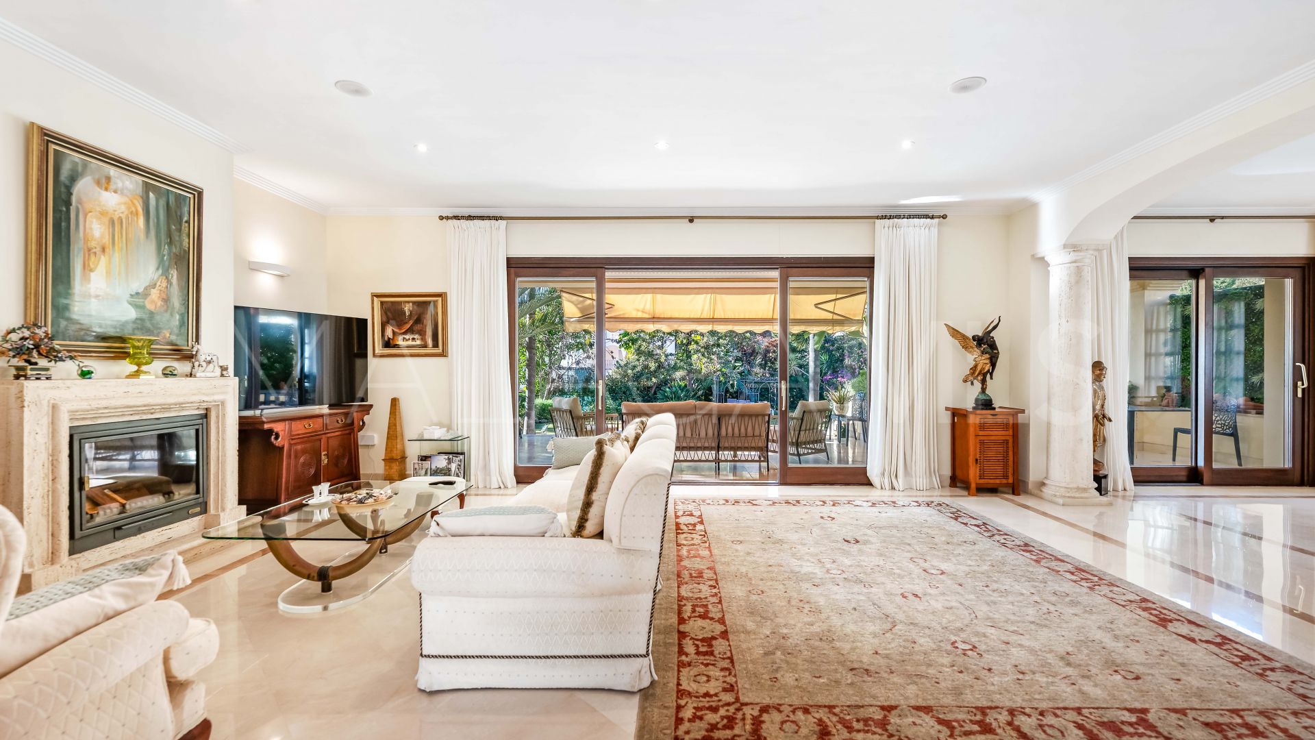 Villa a la venta with 6 bedrooms in Los Arqueros