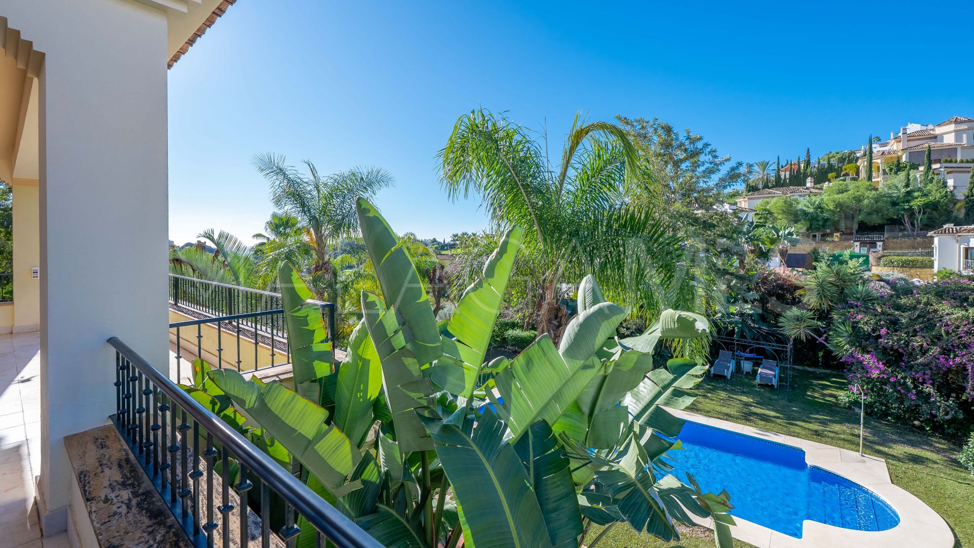 Villa a la venta with 6 bedrooms in Los Arqueros