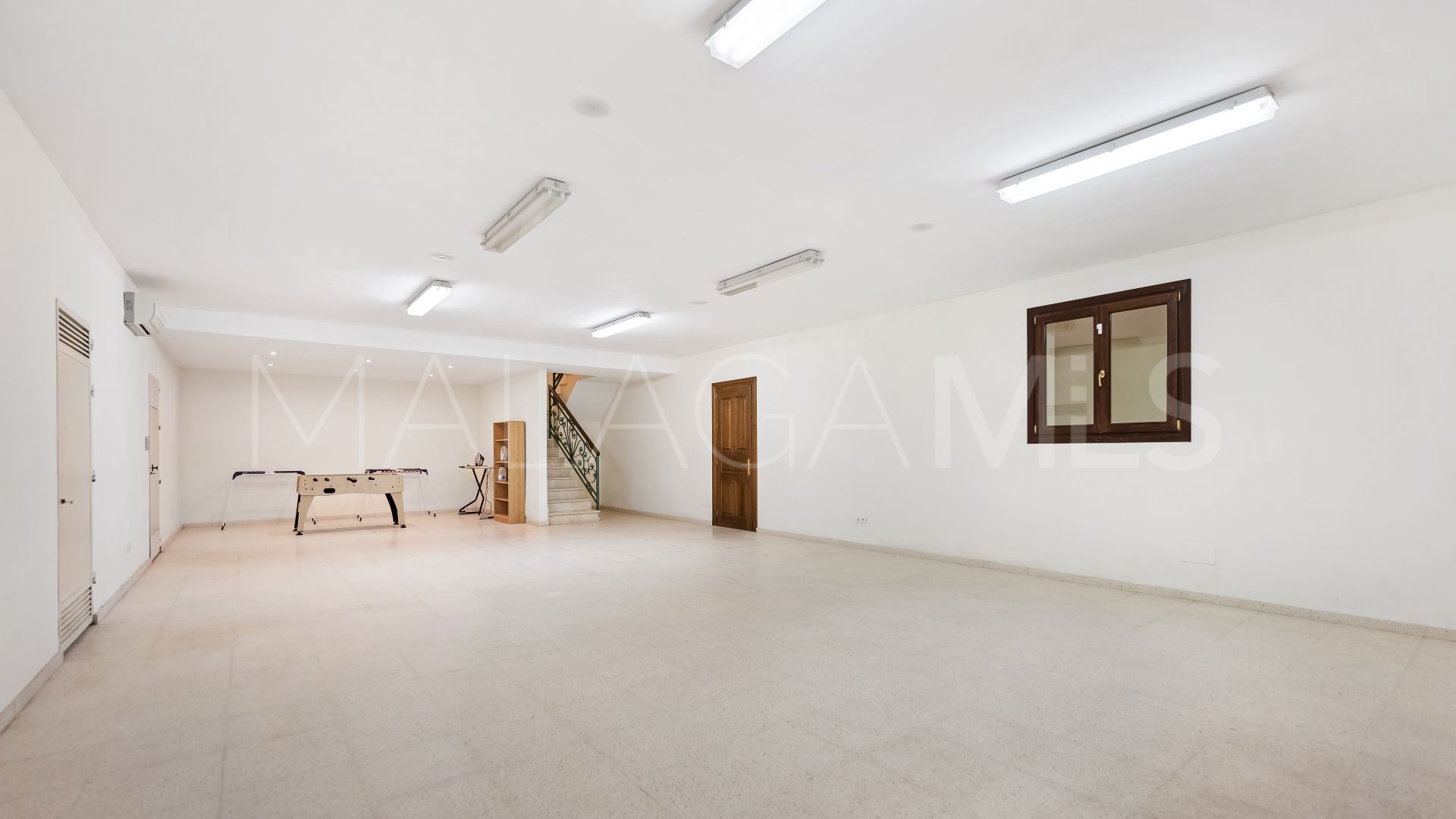 Villa a la venta with 6 bedrooms in Los Arqueros