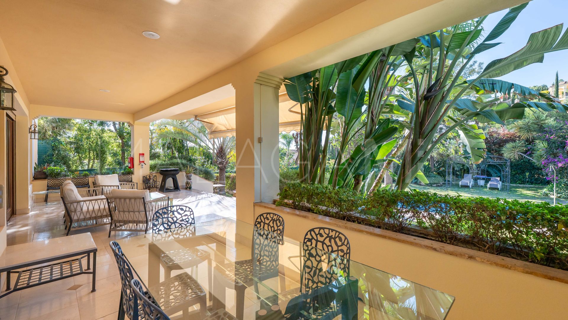 Villa a la venta with 6 bedrooms in Los Arqueros