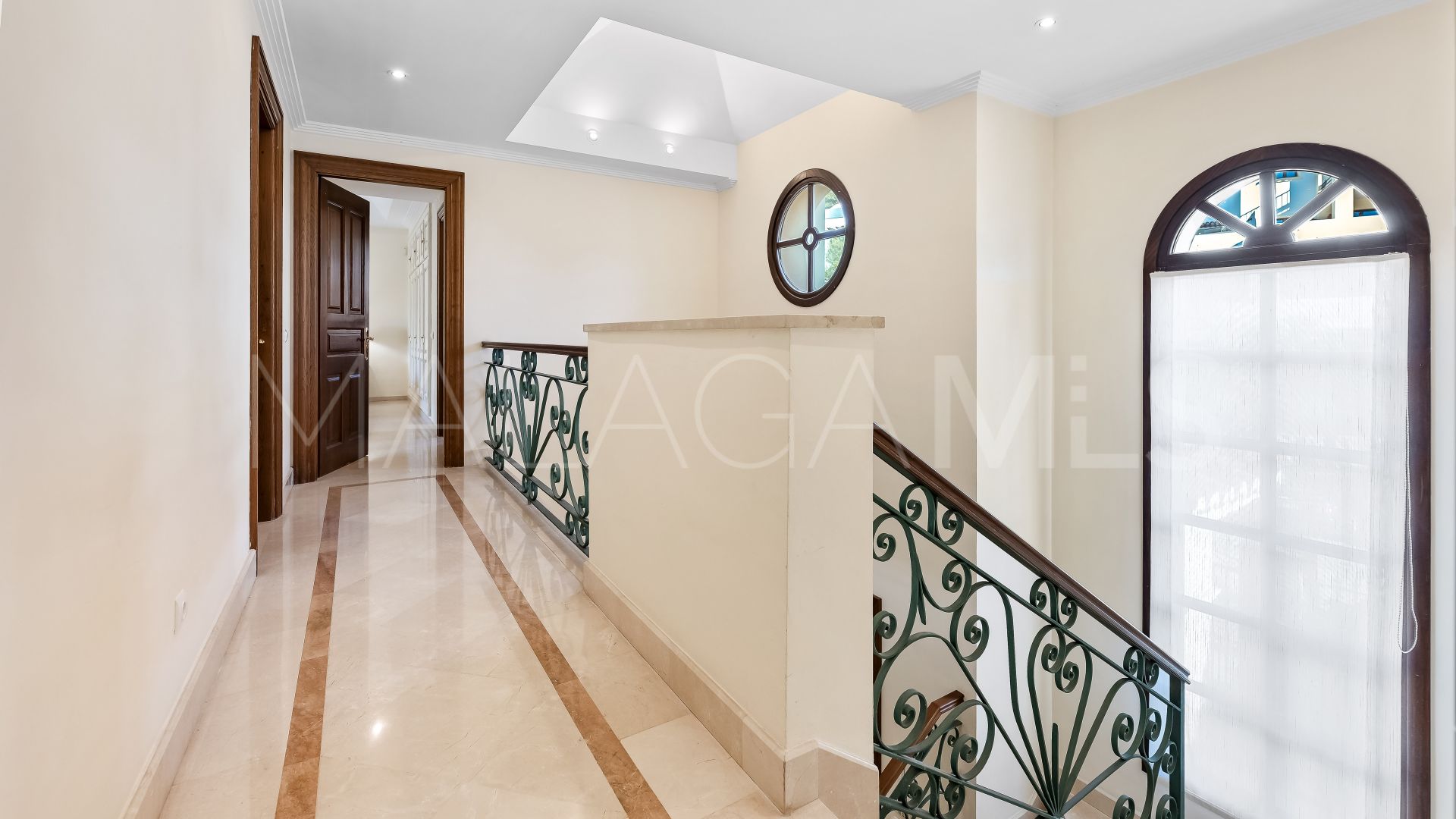 Villa a la venta with 6 bedrooms in Los Arqueros