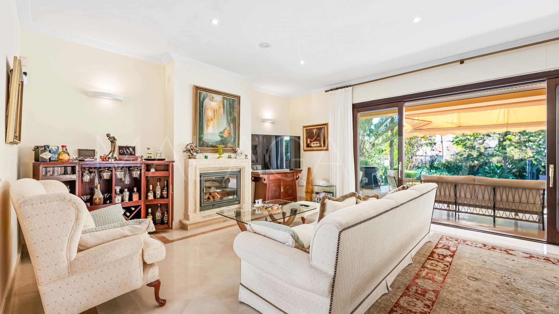 Villa a la venta with 6 bedrooms in Los Arqueros