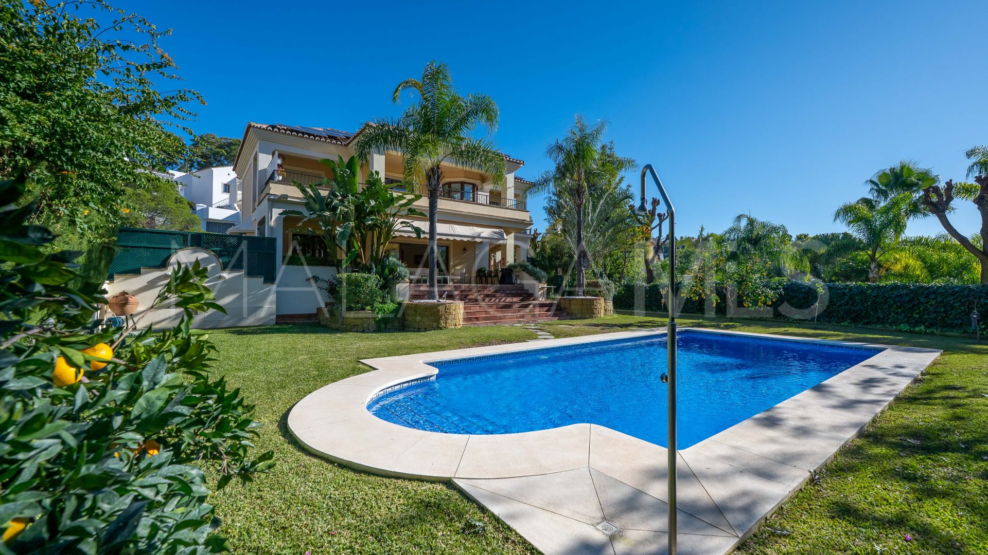 Villa a la venta with 6 bedrooms in Los Arqueros