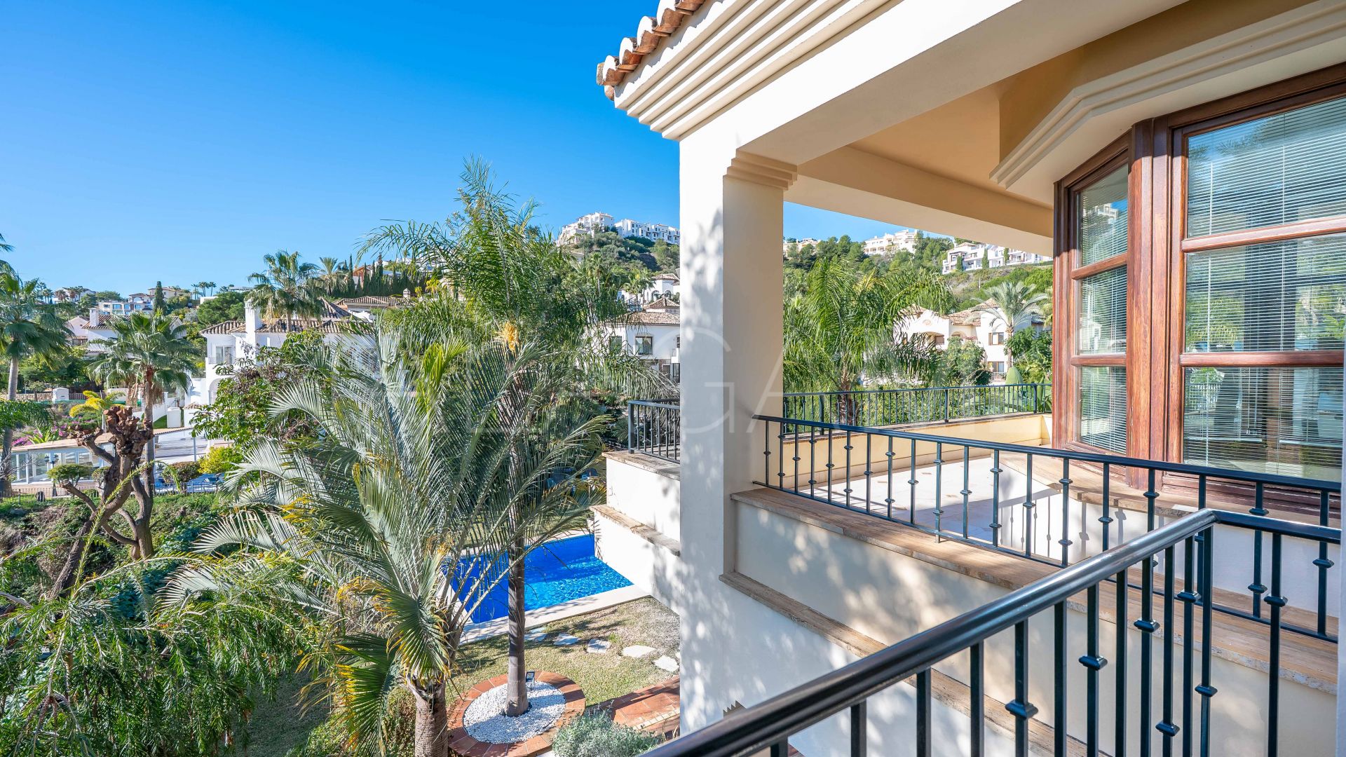 Villa a la venta with 6 bedrooms in Los Arqueros