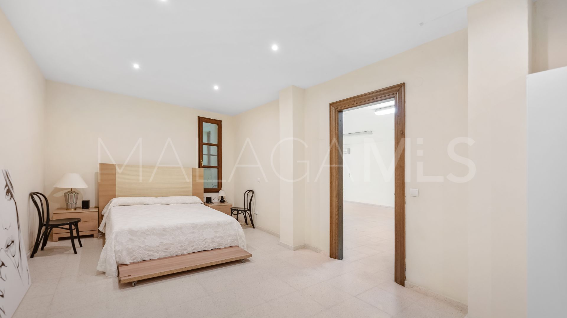 Villa a la venta with 6 bedrooms in Los Arqueros