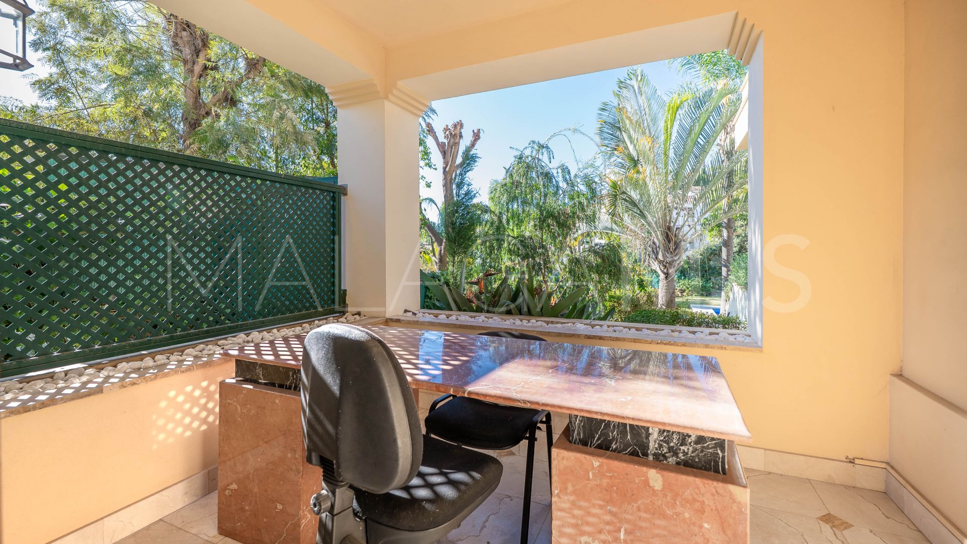 Villa a la venta with 6 bedrooms in Los Arqueros