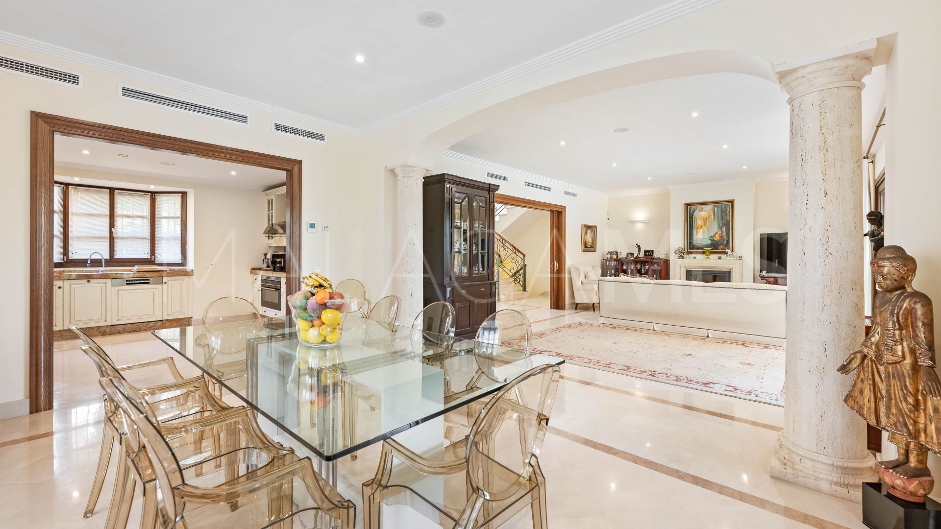 Villa a la venta with 6 bedrooms in Los Arqueros