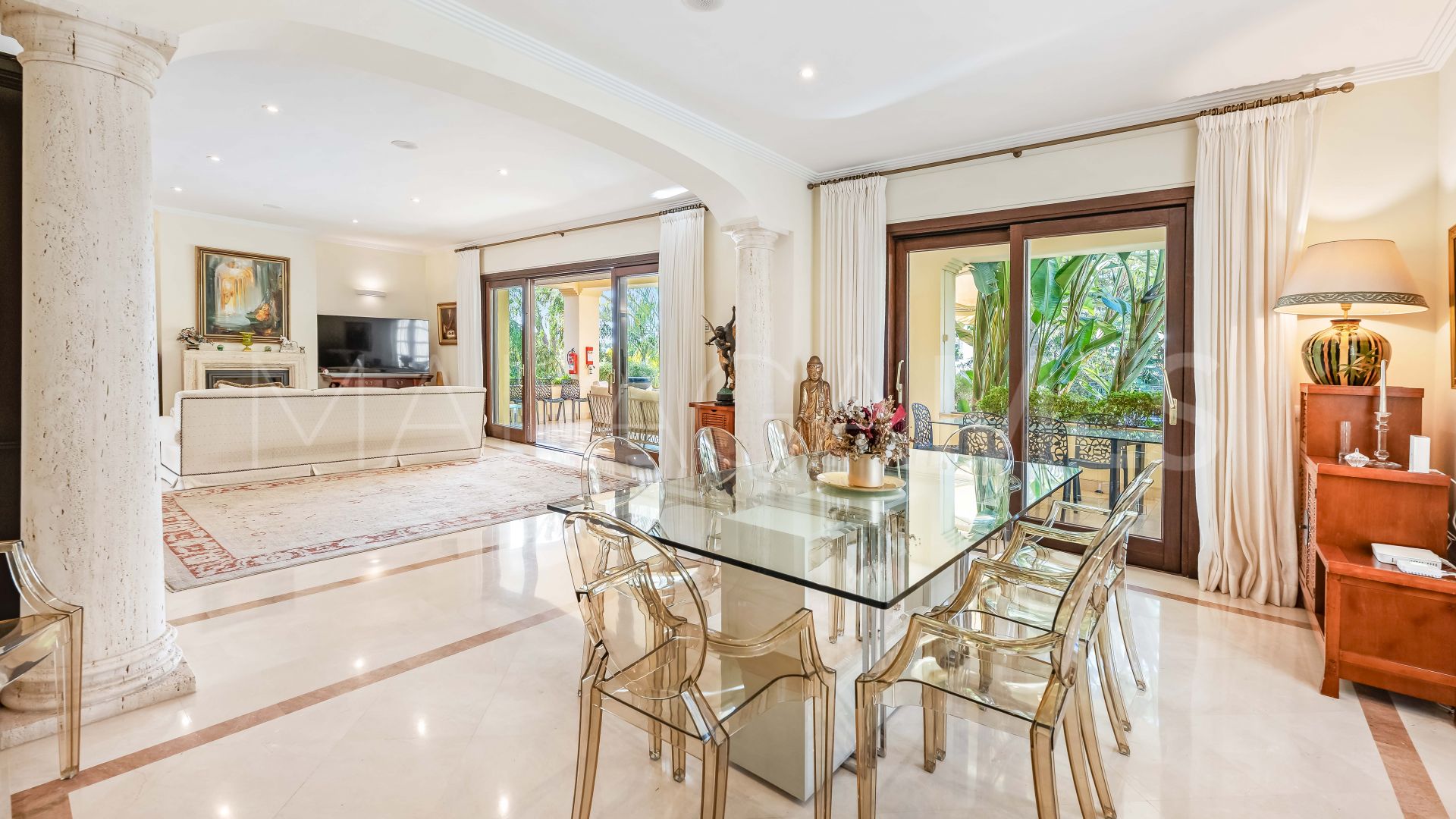 Villa a la venta with 6 bedrooms in Los Arqueros