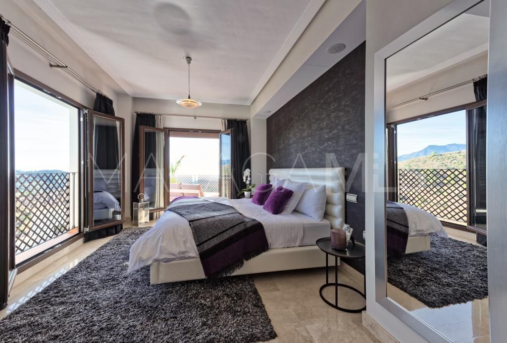 Villa for sale in Benahavis Hills Country Club