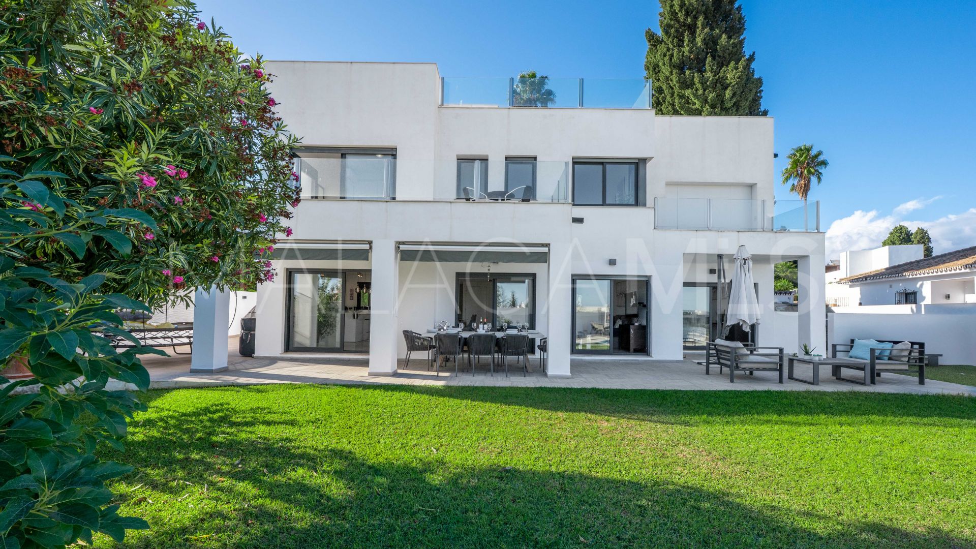 Nueva Andalucia, villa a la venta