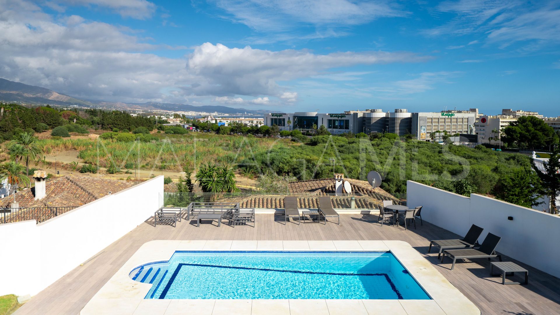 Nueva Andalucia, villa a la venta